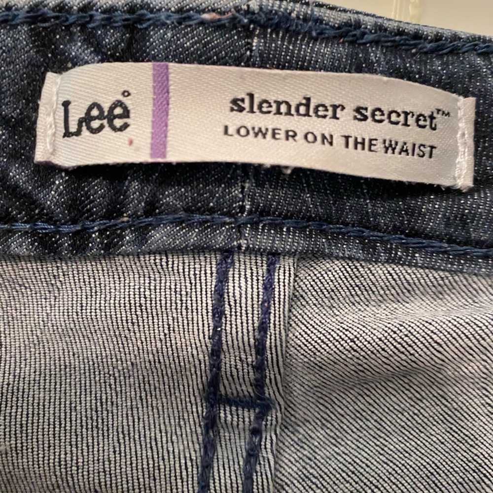 Jeans - Picture 2 of 3